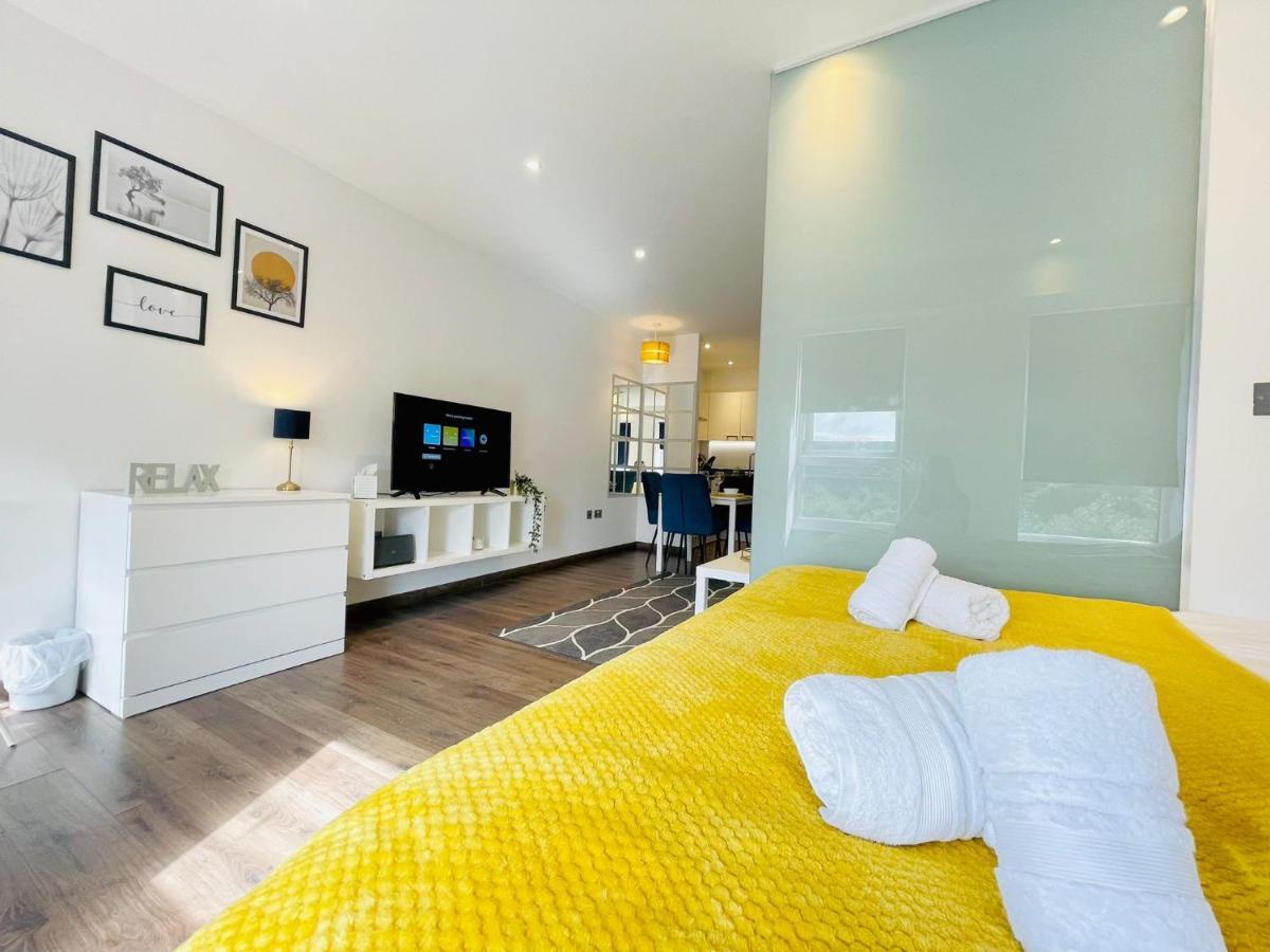 Park Street Apartment Luton By Hostaguest Eksteriør billede