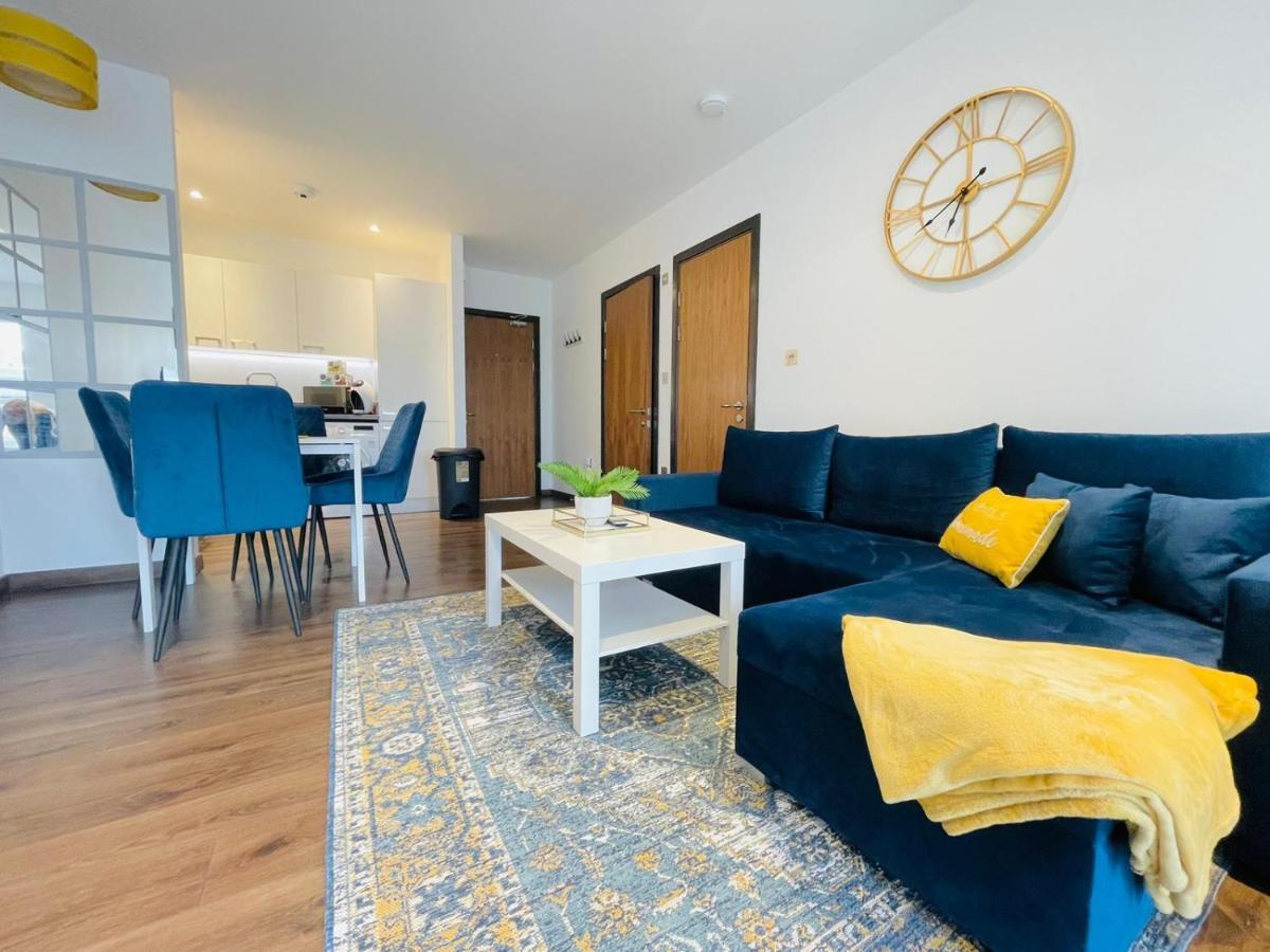 Park Street Apartment Luton By Hostaguest Eksteriør billede